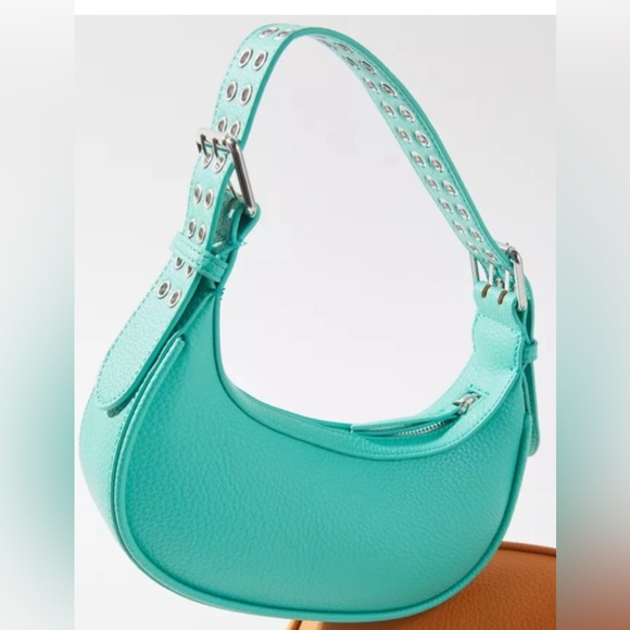 Urban Outfitters Lucy Medium Crescent Bag - Picture 11 of 13